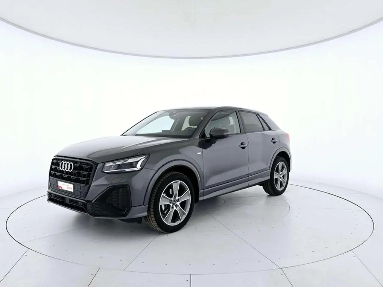 Photo 1 : Audi Q2 2024 Diesel