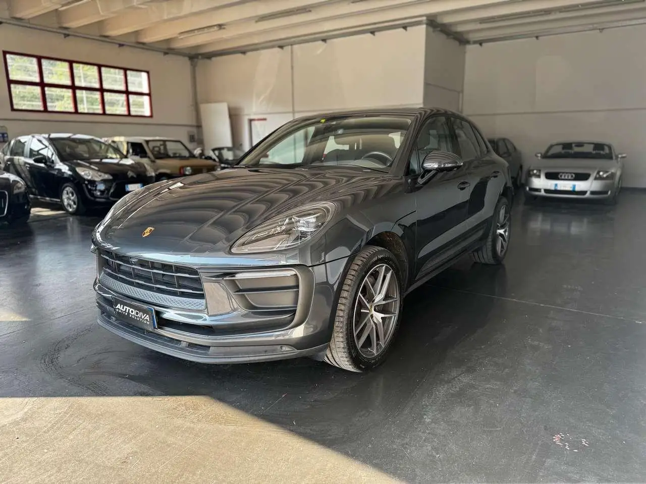 Photo 1 : Porsche Macan 2021 Petrol