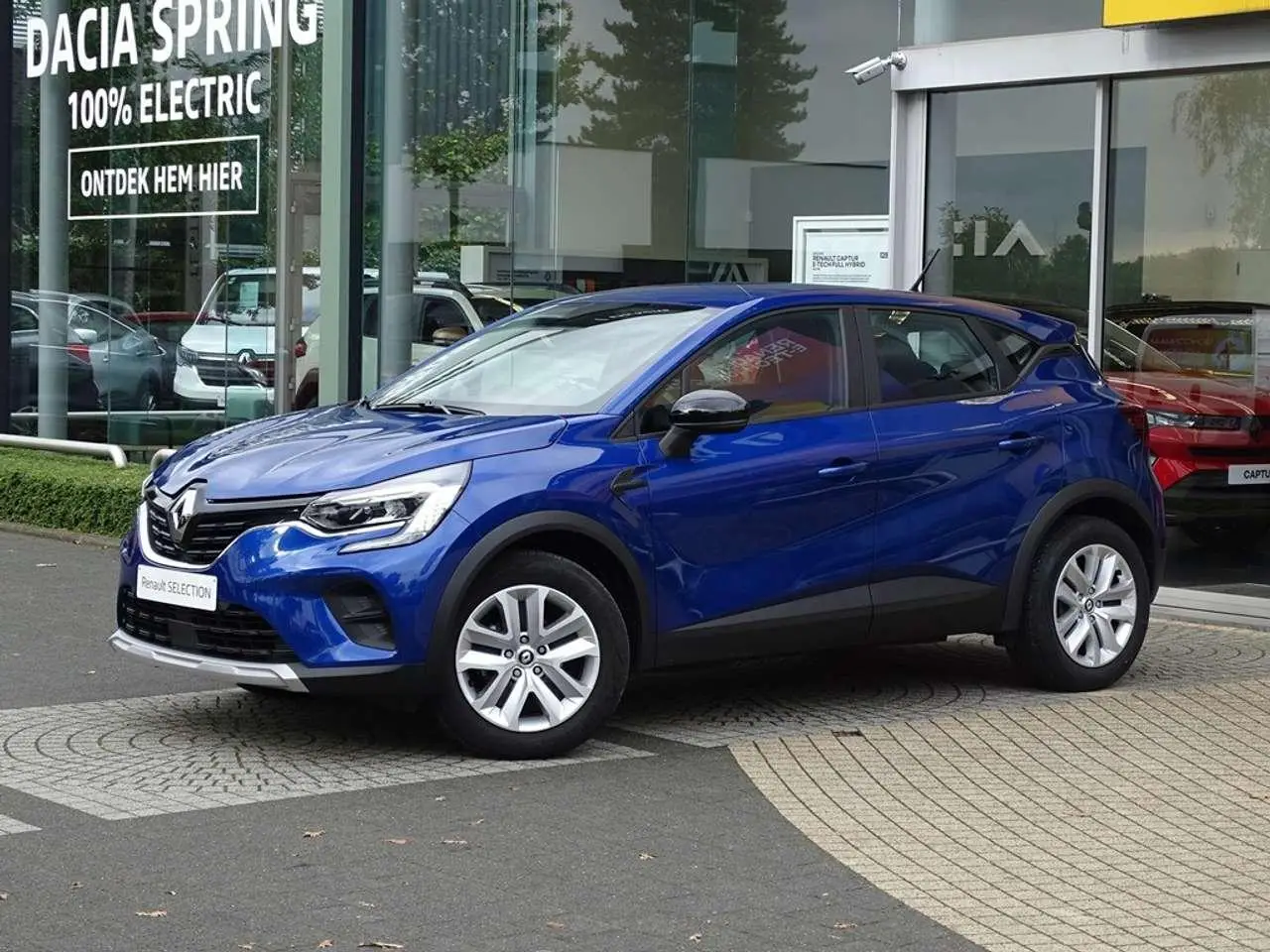 Photo 1 : Renault Captur 2024 Petrol