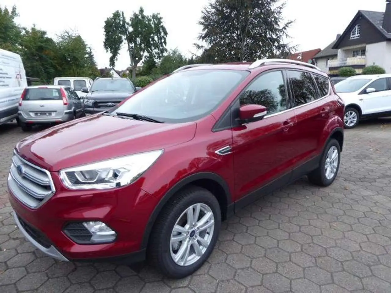 Photo 1 : Ford Kuga 2018 Essence