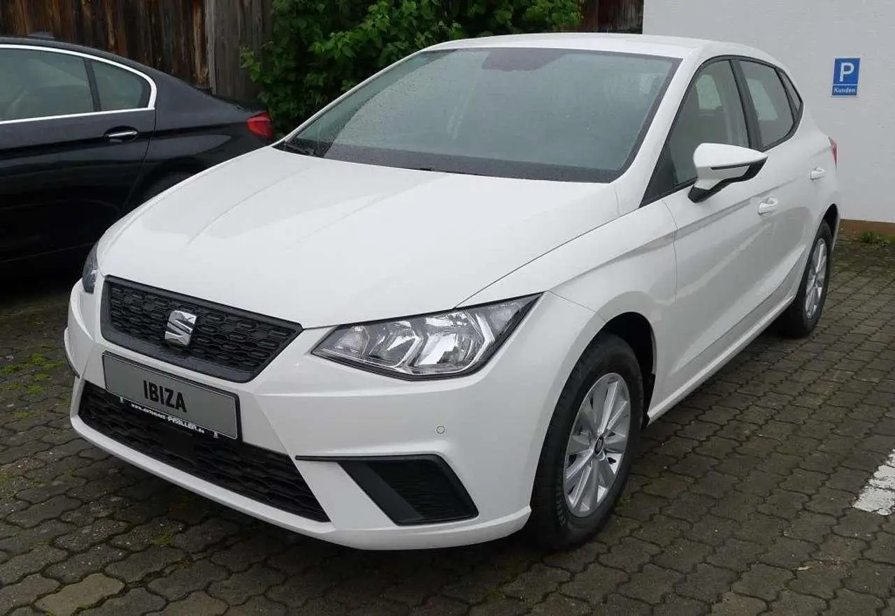 Photo 1 : Seat Ibiza 2021 Petrol