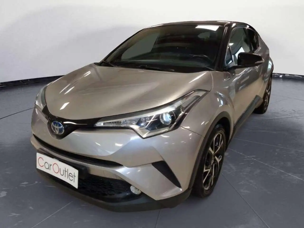 Photo 1 : Toyota C-hr 2018 Hybrid