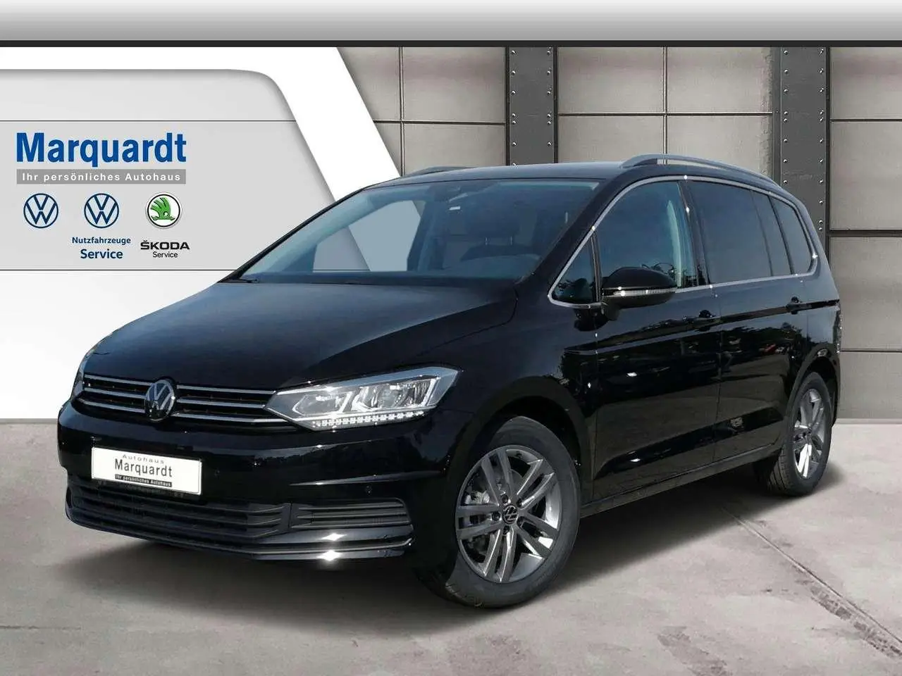 Photo 1 : Volkswagen Touran 2024 Essence