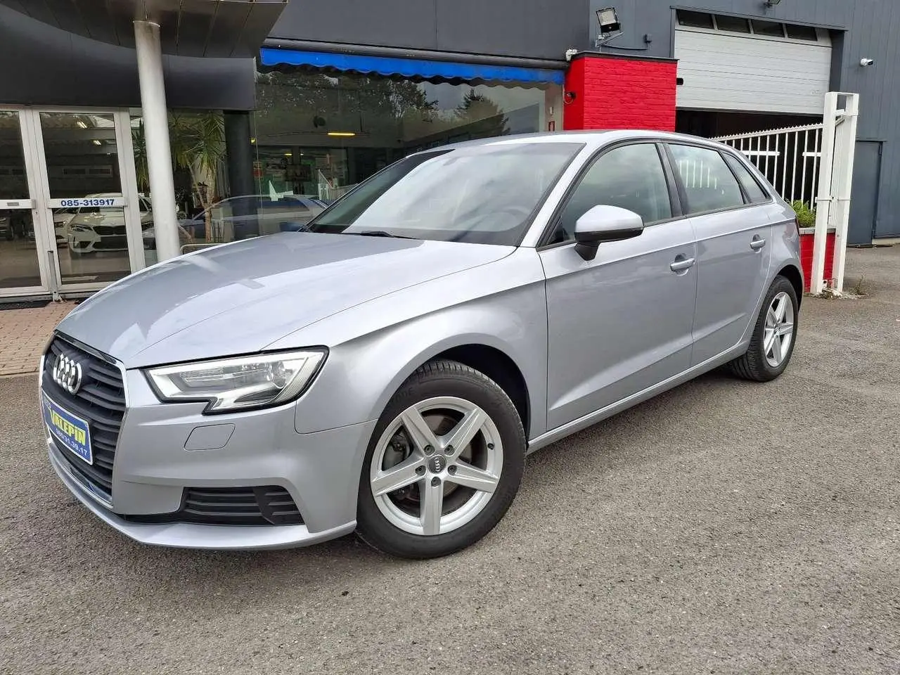 Photo 1 : Audi A3 2019 Petrol