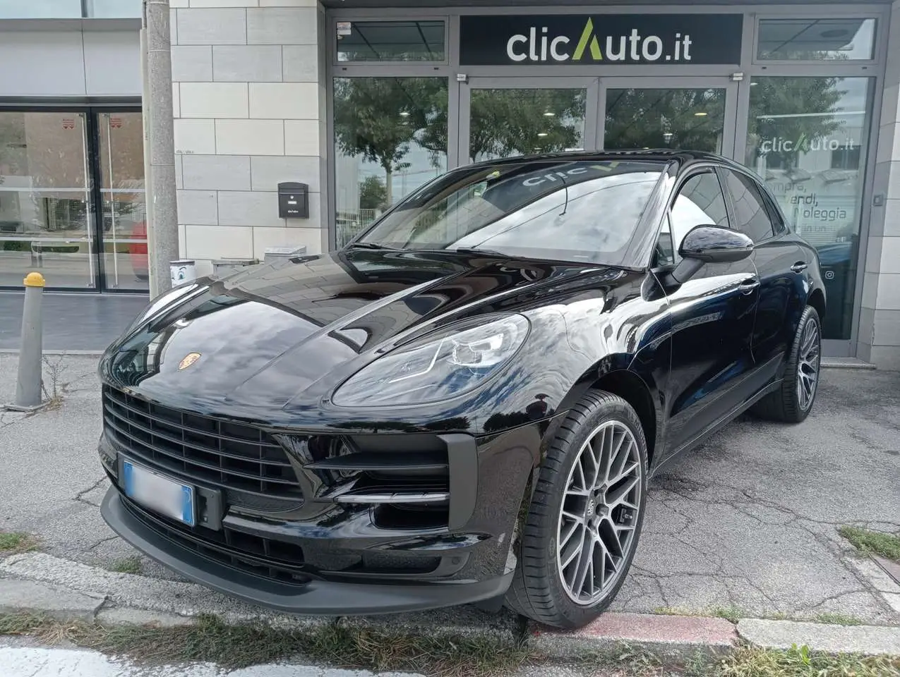 Photo 1 : Porsche Macan 2019 Petrol