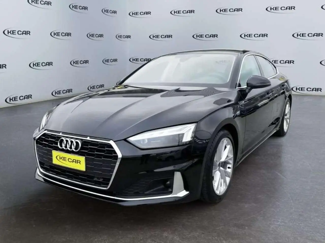 Photo 1 : Audi A5 2023 Hybrid