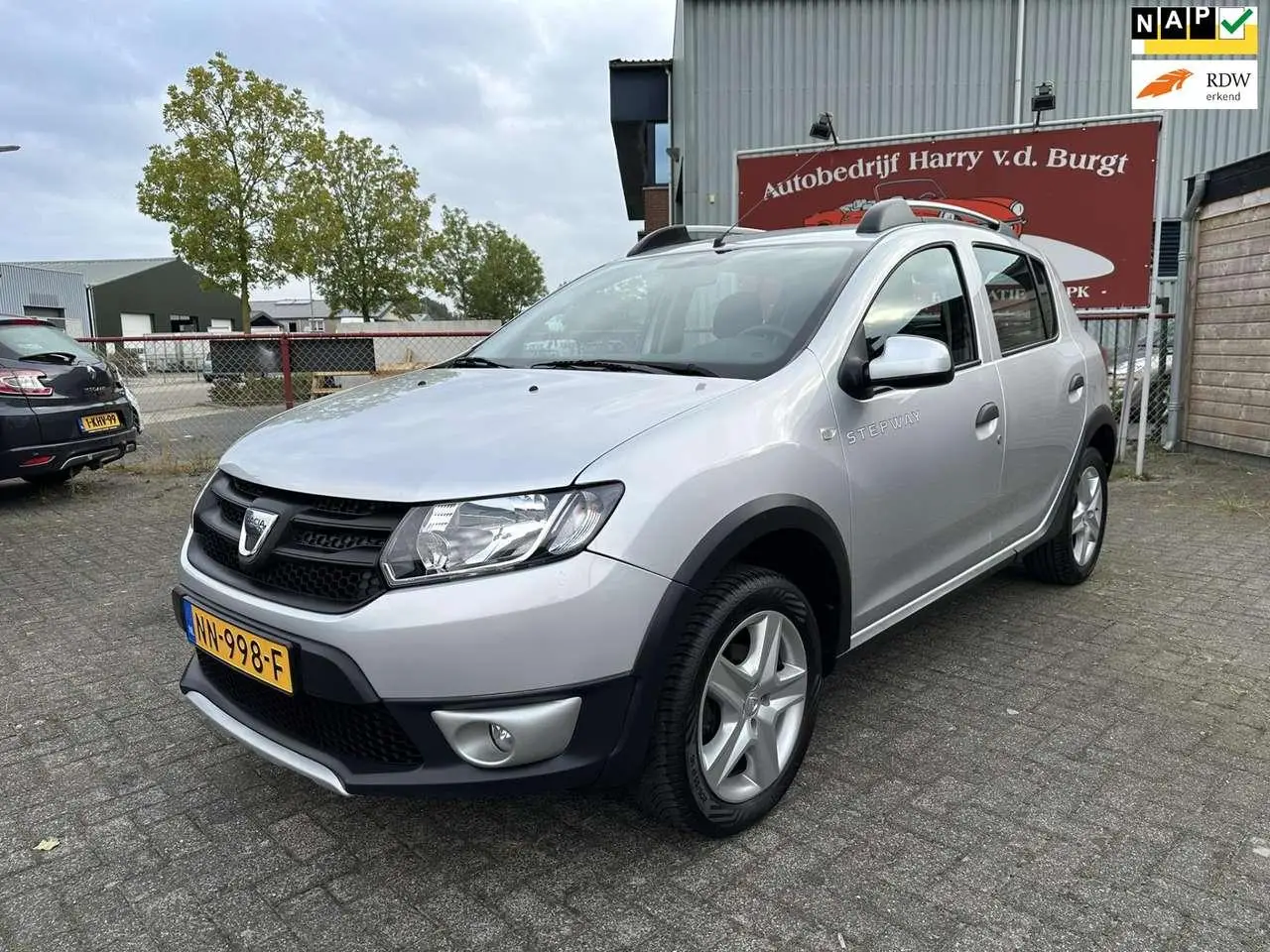 Photo 1 : Dacia Sandero 2015 Essence