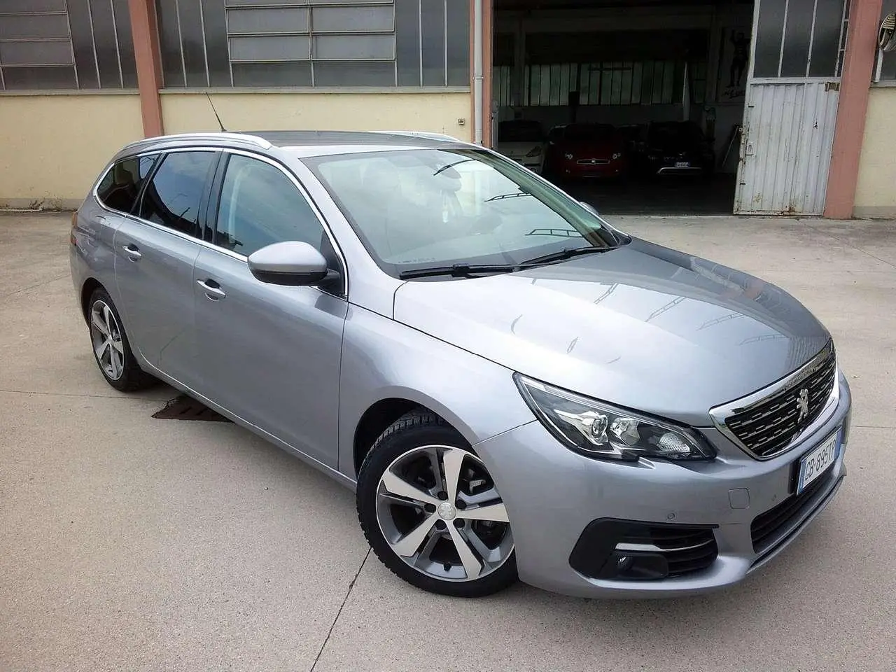 Photo 1 : Peugeot 308 2020 Diesel