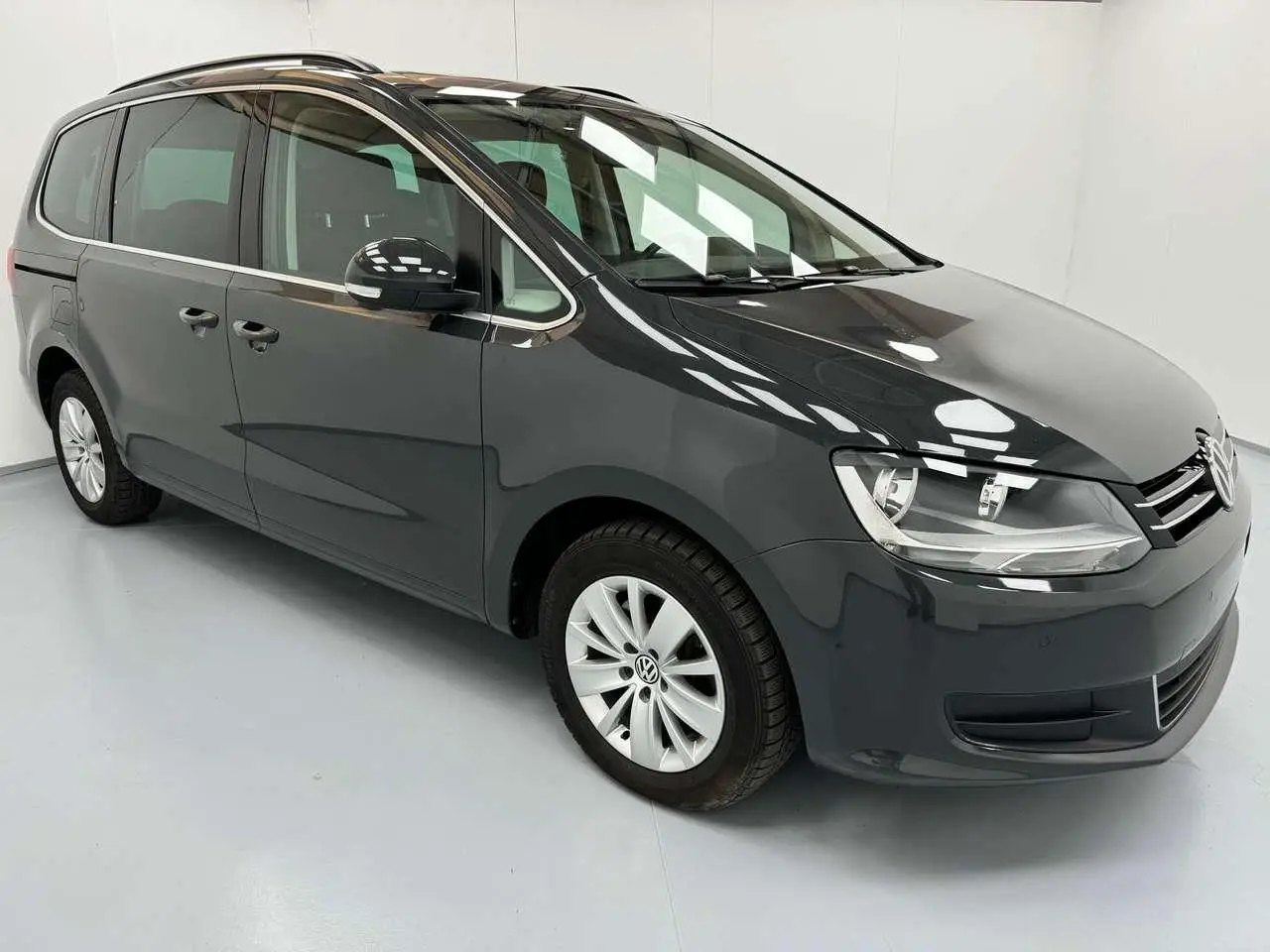 Photo 1 : Volkswagen Sharan 2022 Petrol