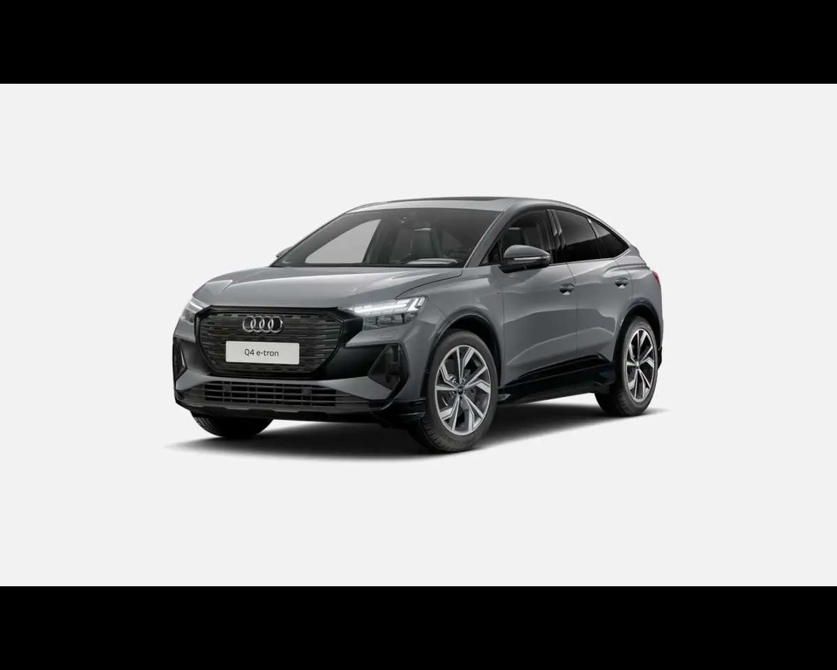 Photo 1 : Audi Q4 2024 Électrique