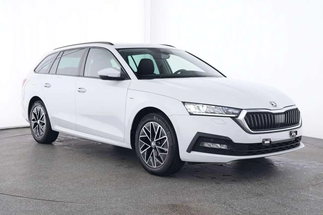 Photo 1 : Skoda Octavia 2021 Petrol