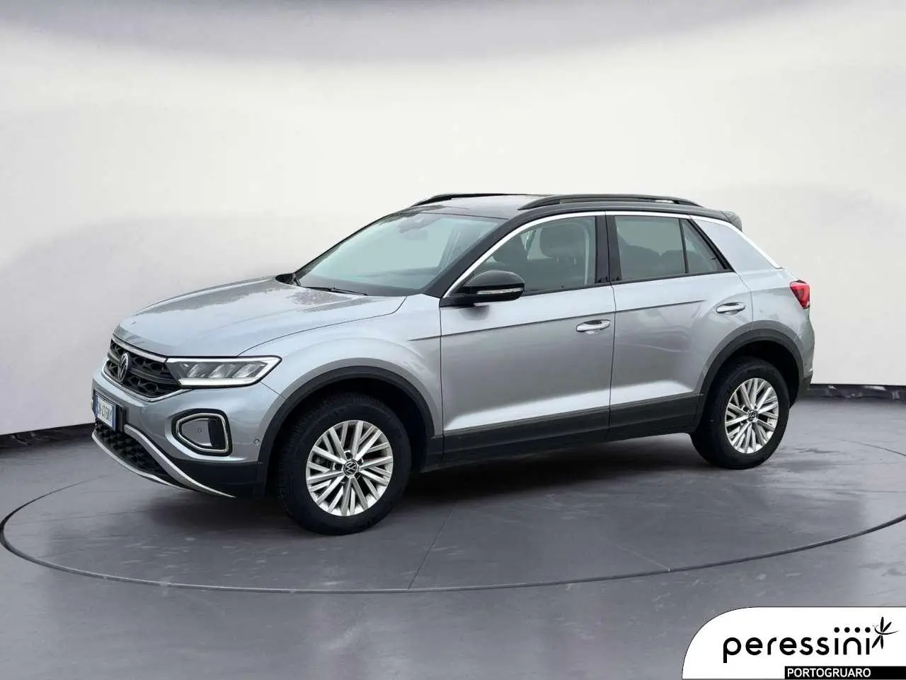 Photo 1 : Volkswagen T-roc 2023 Diesel