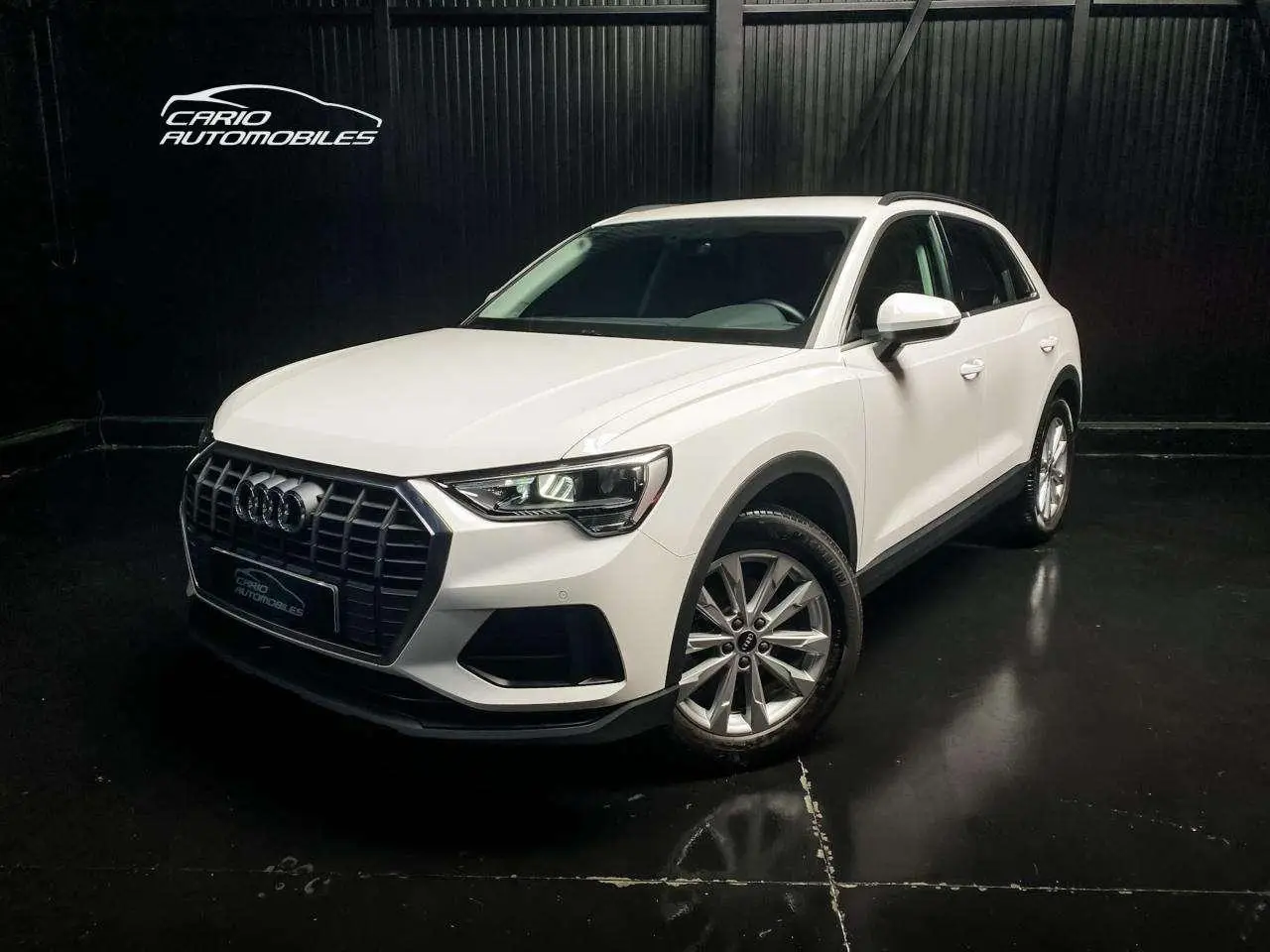 Photo 1 : Audi Q3 2021 Petrol