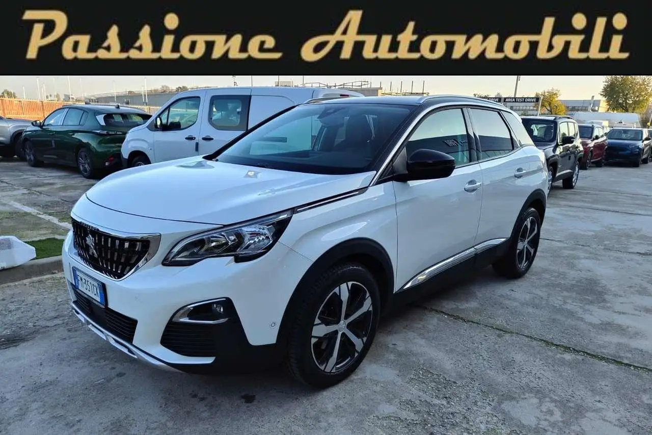 Photo 1 : Peugeot 3008 2017 Diesel