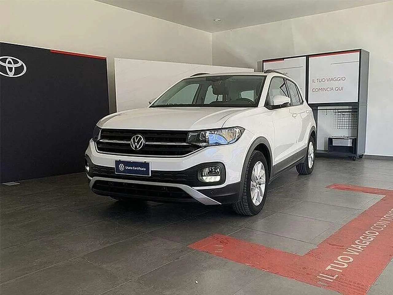 Photo 1 : Volkswagen T-cross 2021 Essence