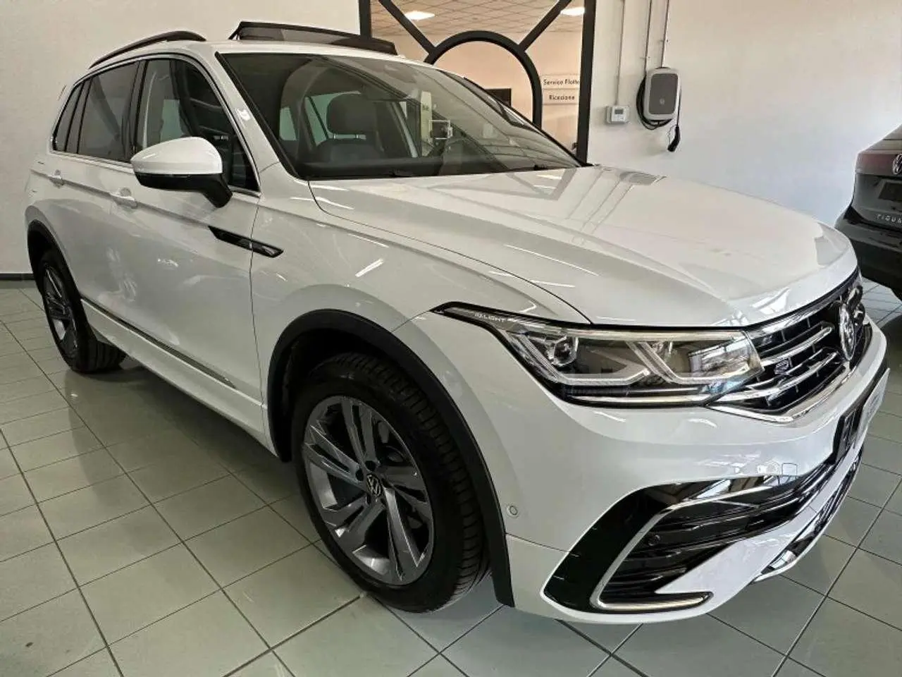 Photo 1 : Volkswagen Tiguan 2023 Diesel