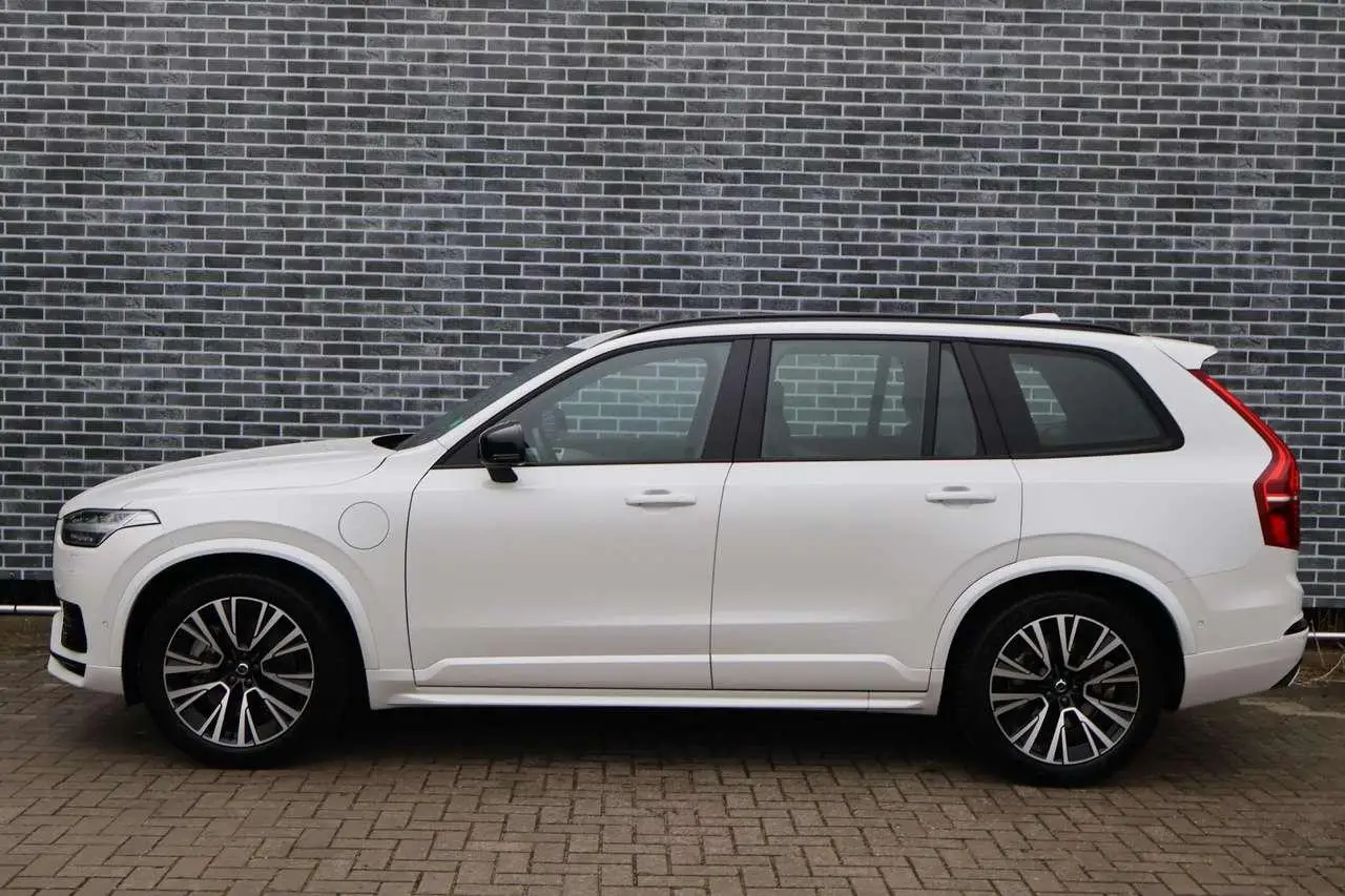 Photo 1 : Volvo Xc90 2024 Hybrid