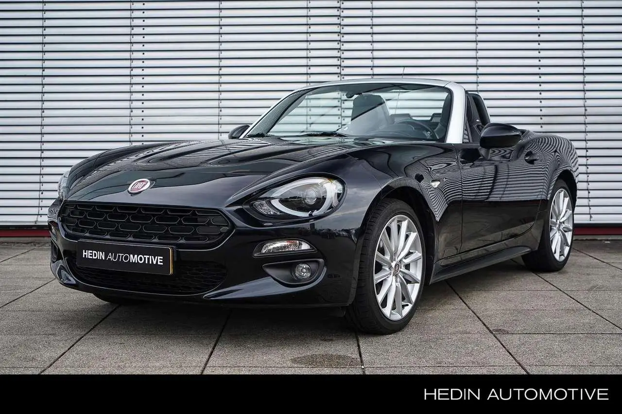 Photo 1 : Fiat 124 Spider 2016 Petrol