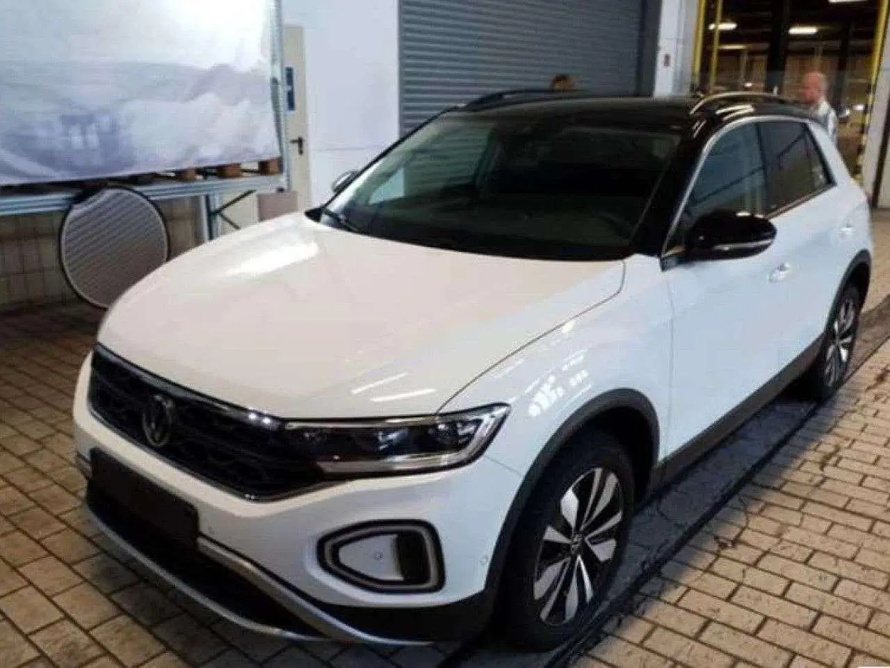 Photo 1 : Volkswagen T-roc 2023 Petrol