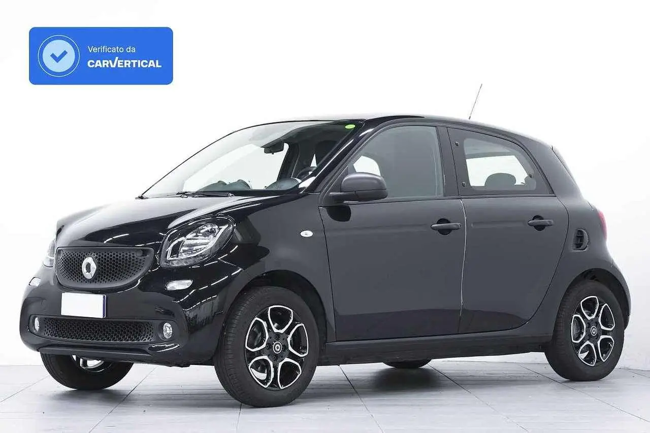 Photo 1 : Smart Forfour 2017 Petrol