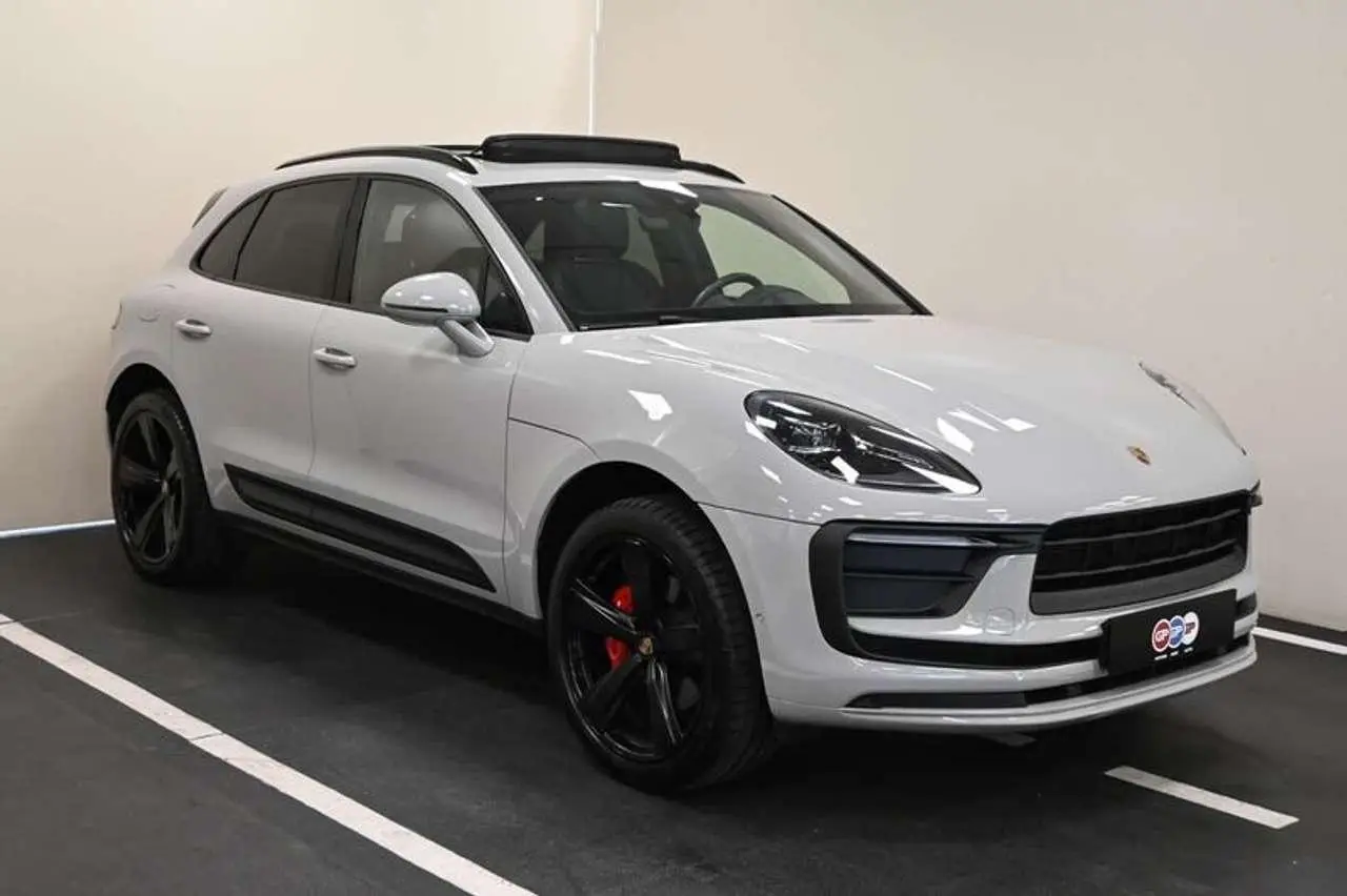 Photo 1 : Porsche Macan 2022 Essence