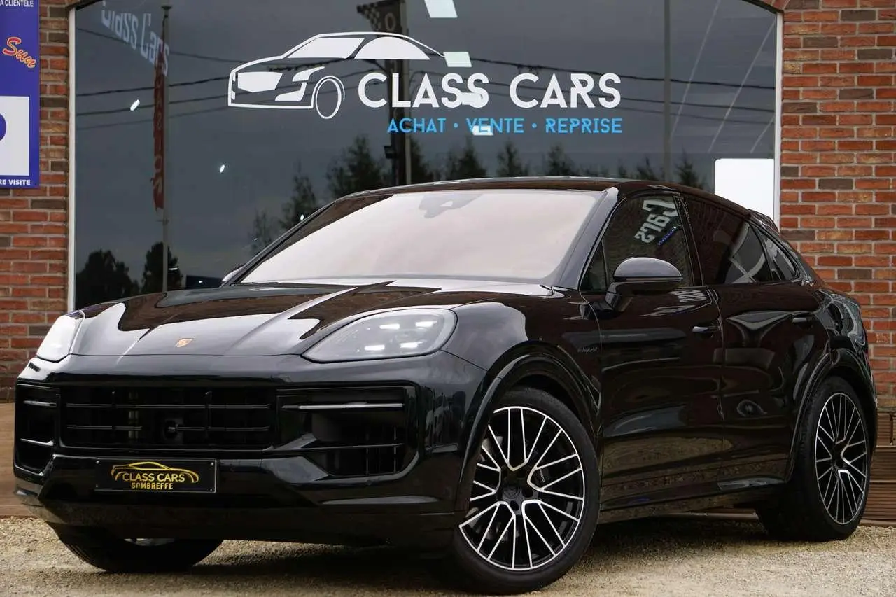 Photo 1 : Porsche Cayenne 2024 Essence