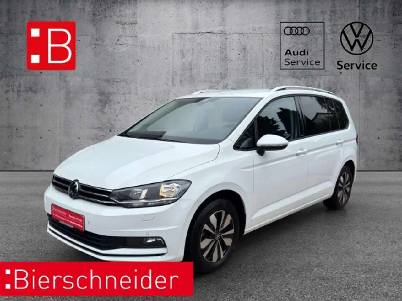 Photo 1 : Volkswagen Touran 2024 Petrol