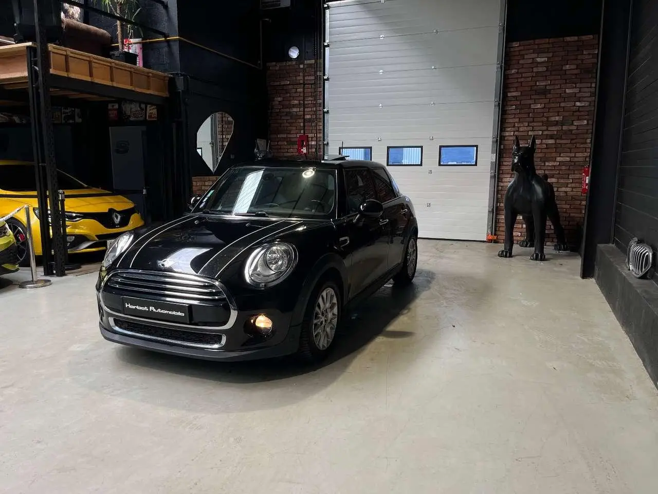 Photo 1 : Mini One 2015 Petrol