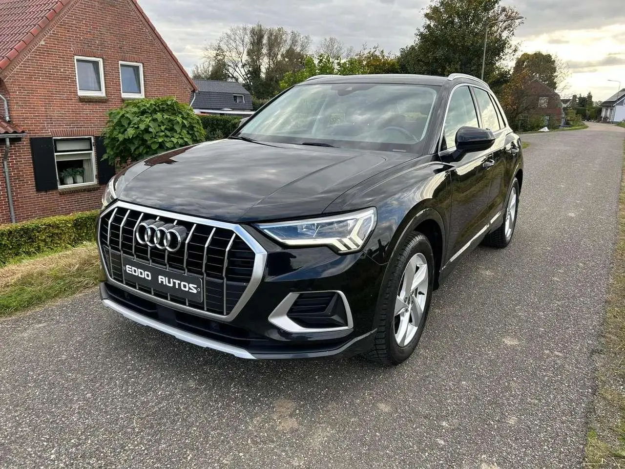 Photo 1 : Audi Q3 2019 Essence