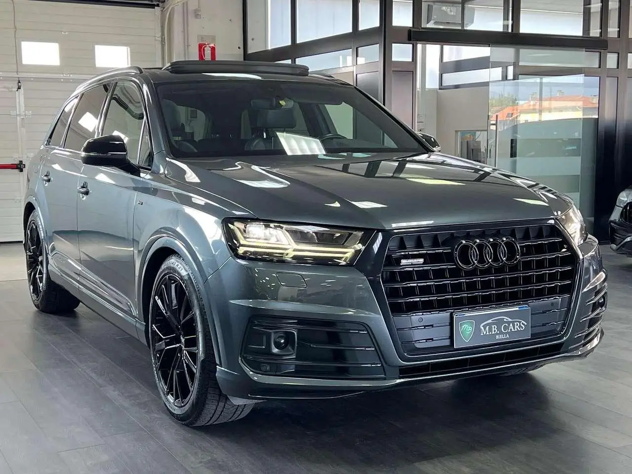 Photo 1 : Audi Q7 2019 Hybrid