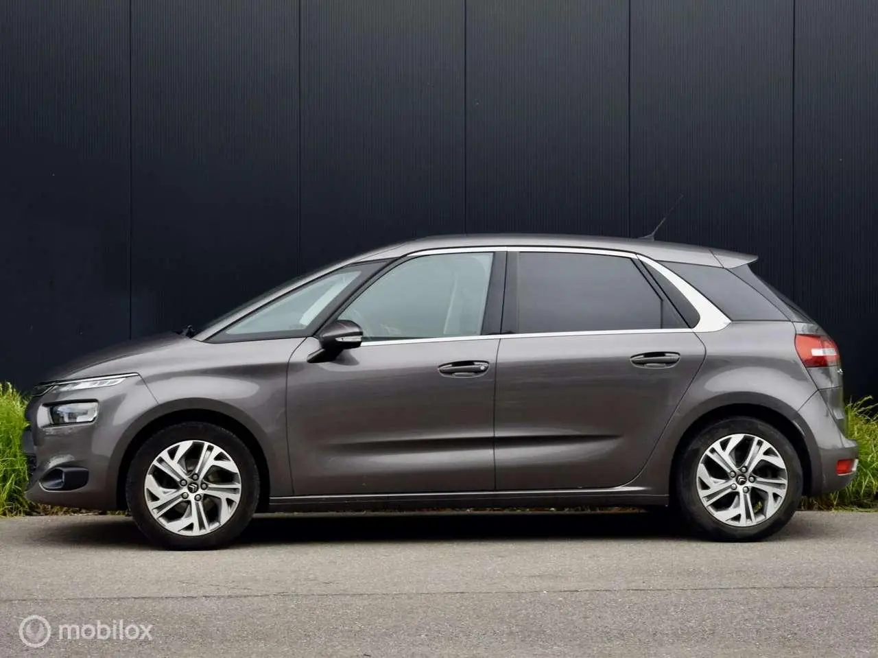 Photo 1 : Citroen C4 2015 Essence