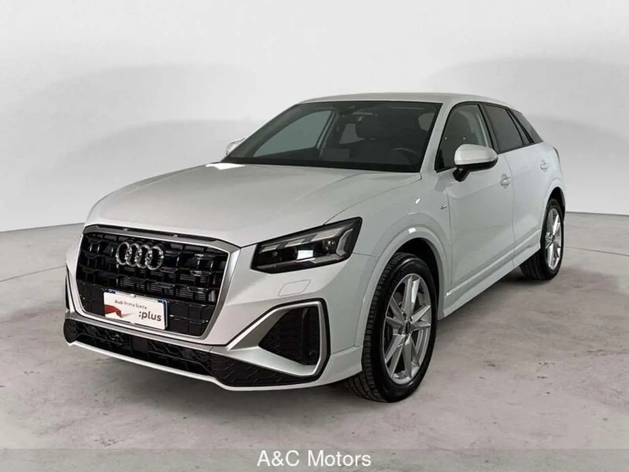 Photo 1 : Audi Q2 2023 Diesel