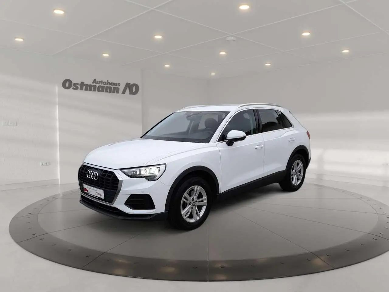 Photo 1 : Audi Q3 2020 Essence