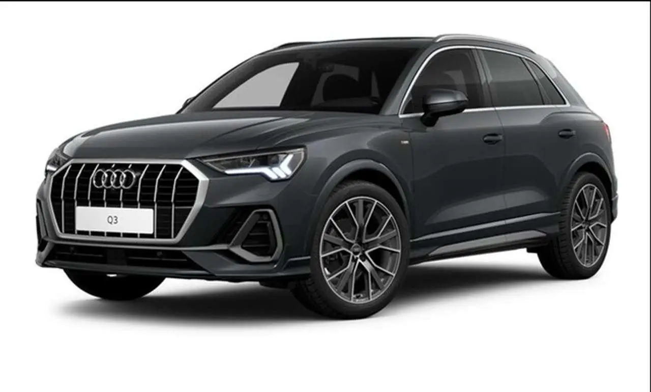 Photo 1 : Audi Q3 2024 Petrol