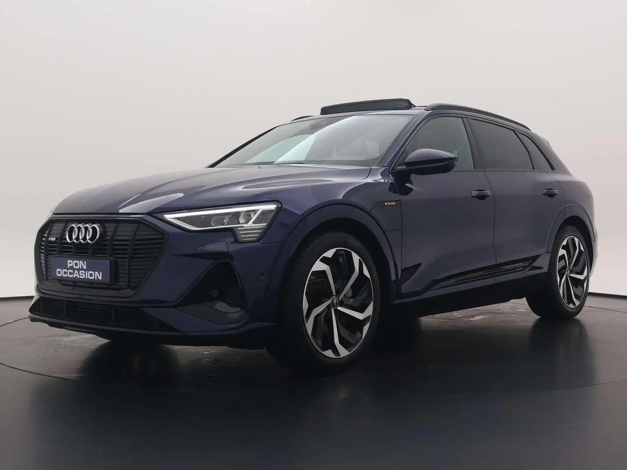 Photo 1 : Audi E-tron 2022 Électrique