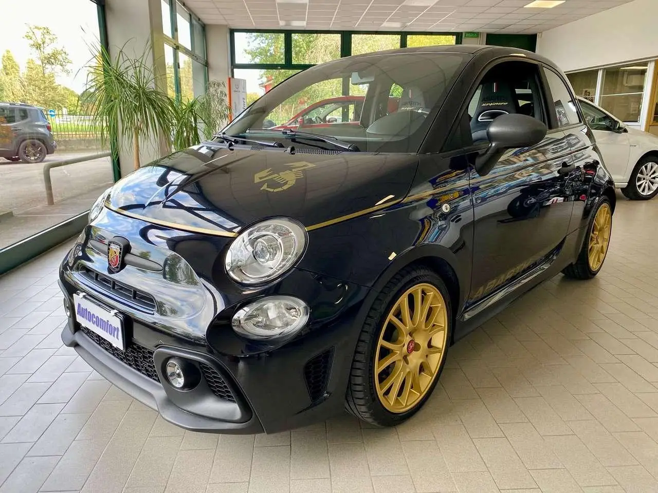 Photo 1 : Abarth 595 2021 Petrol