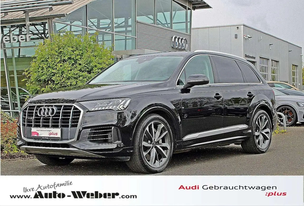 Photo 1 : Audi Q7 2020 Hybrid