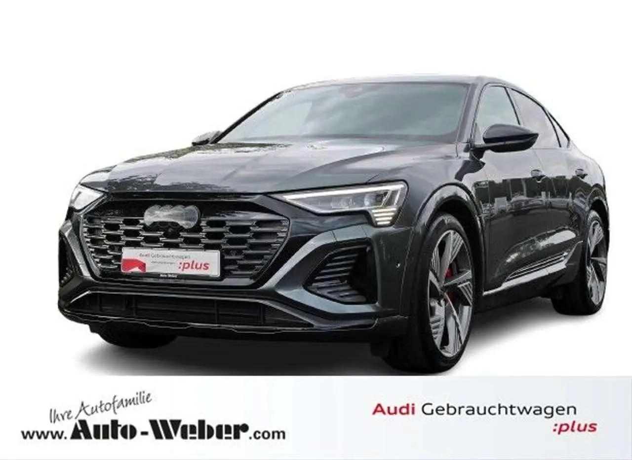 Photo 1 : Audi Q8 2024 Électrique