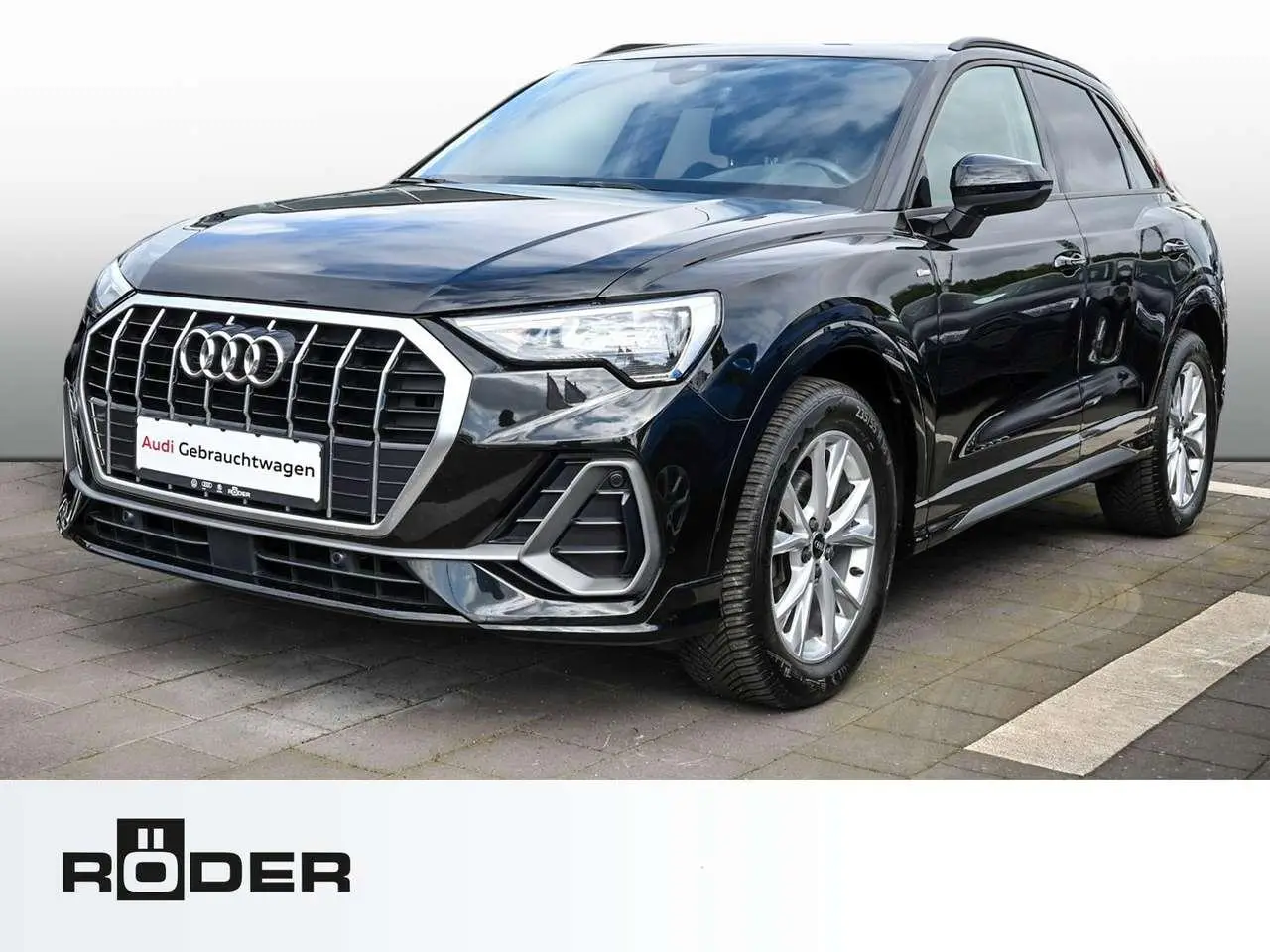 Photo 1 : Audi Q3 2021 Petrol