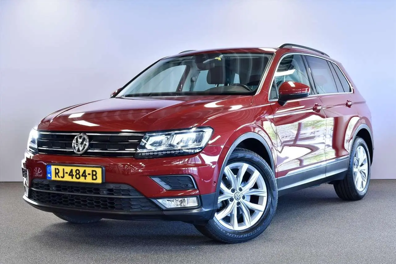 Photo 1 : Volkswagen Tiguan 2017 Petrol