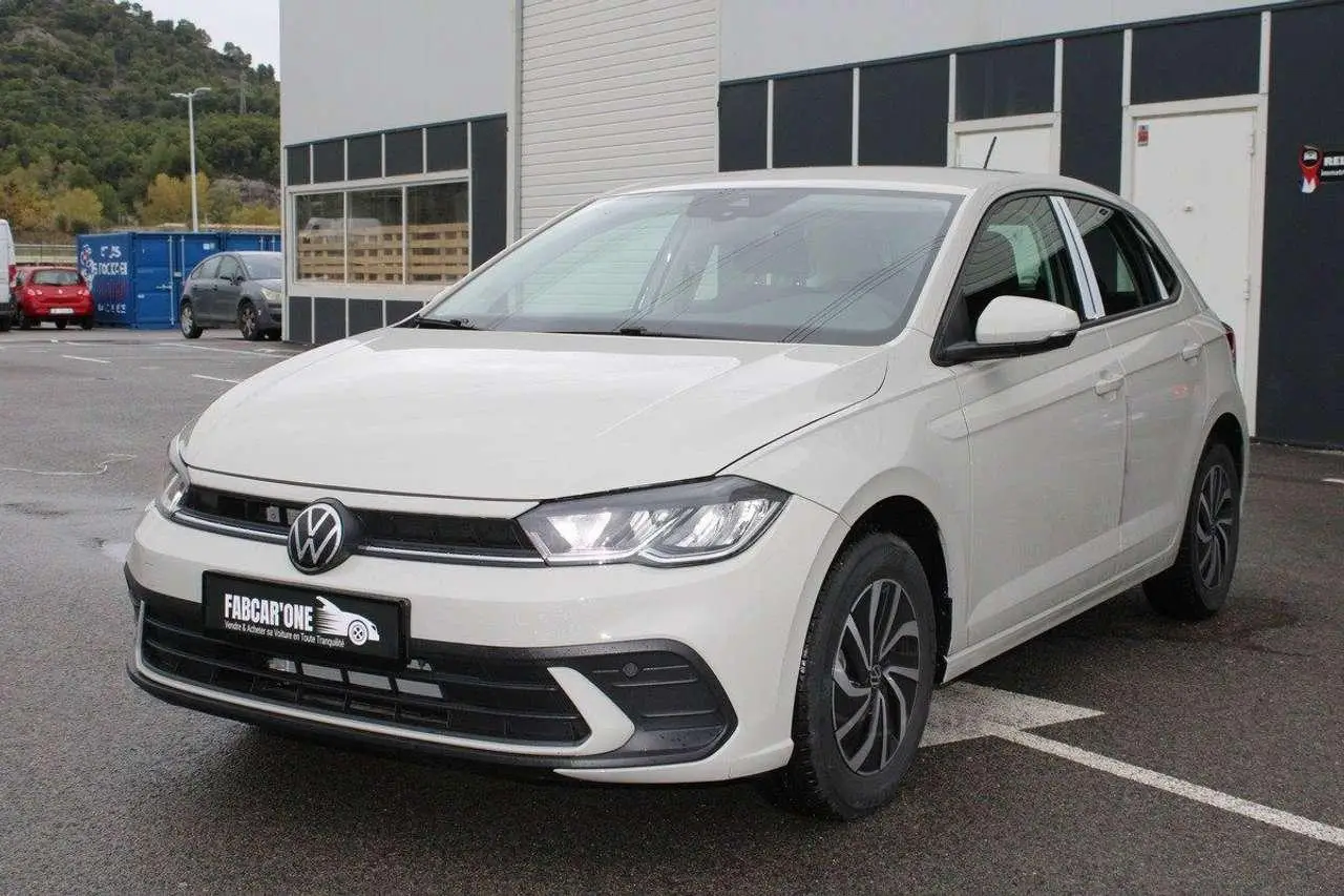 Photo 1 : Volkswagen Polo 2024 Petrol