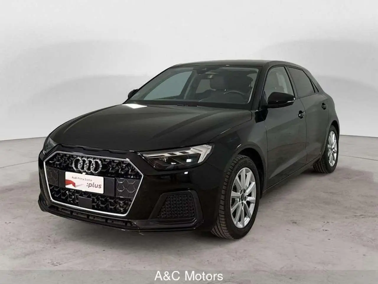 Photo 1 : Audi A1 2024 Essence