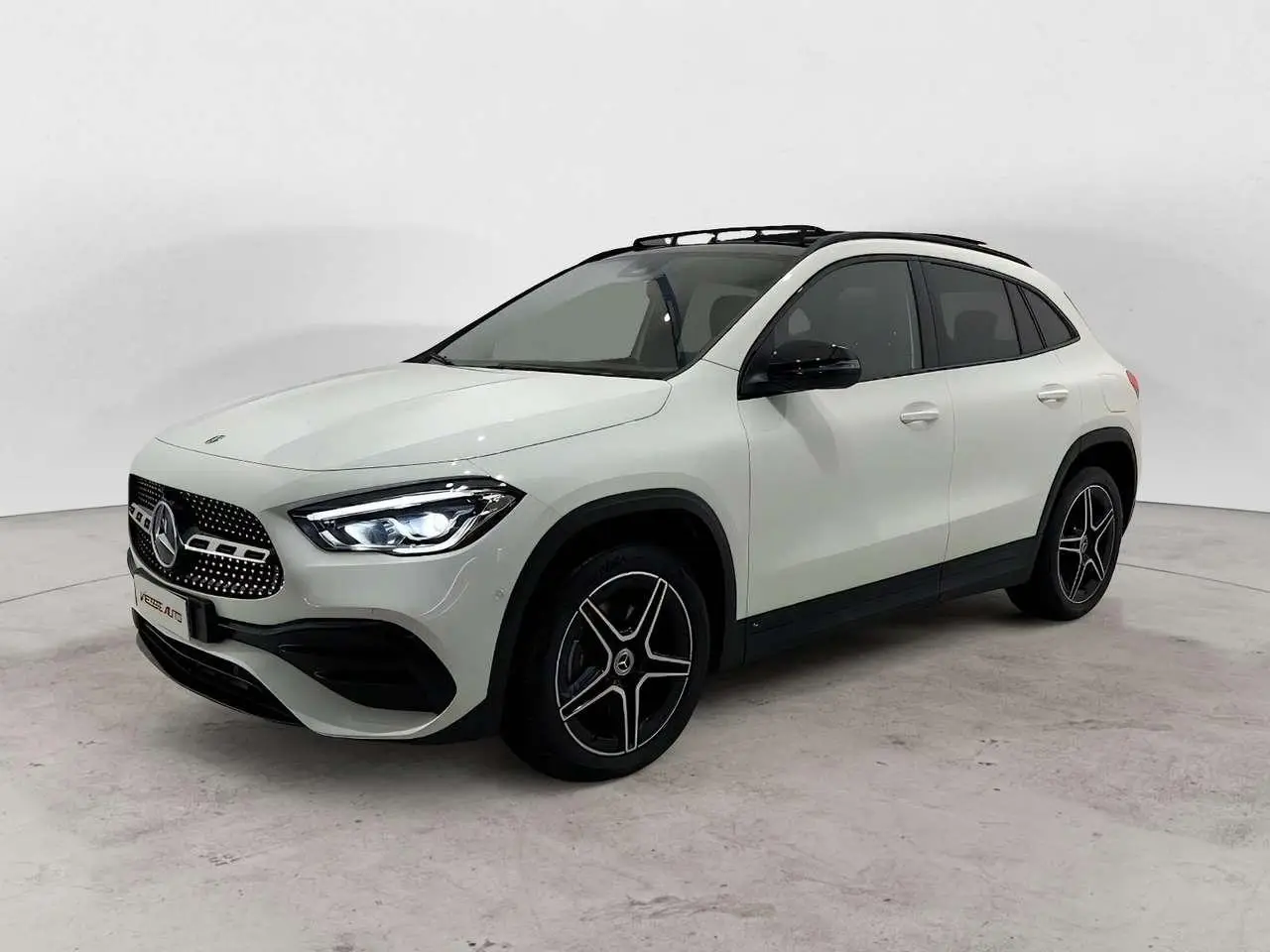 Photo 1 : Mercedes-benz Classe Gla 2021 Hybrid