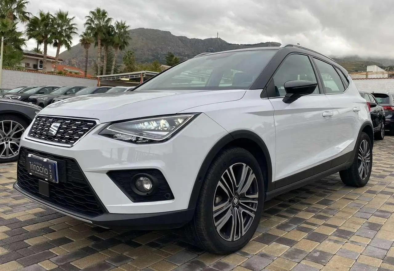 Photo 1 : Seat Arona 2020 Diesel