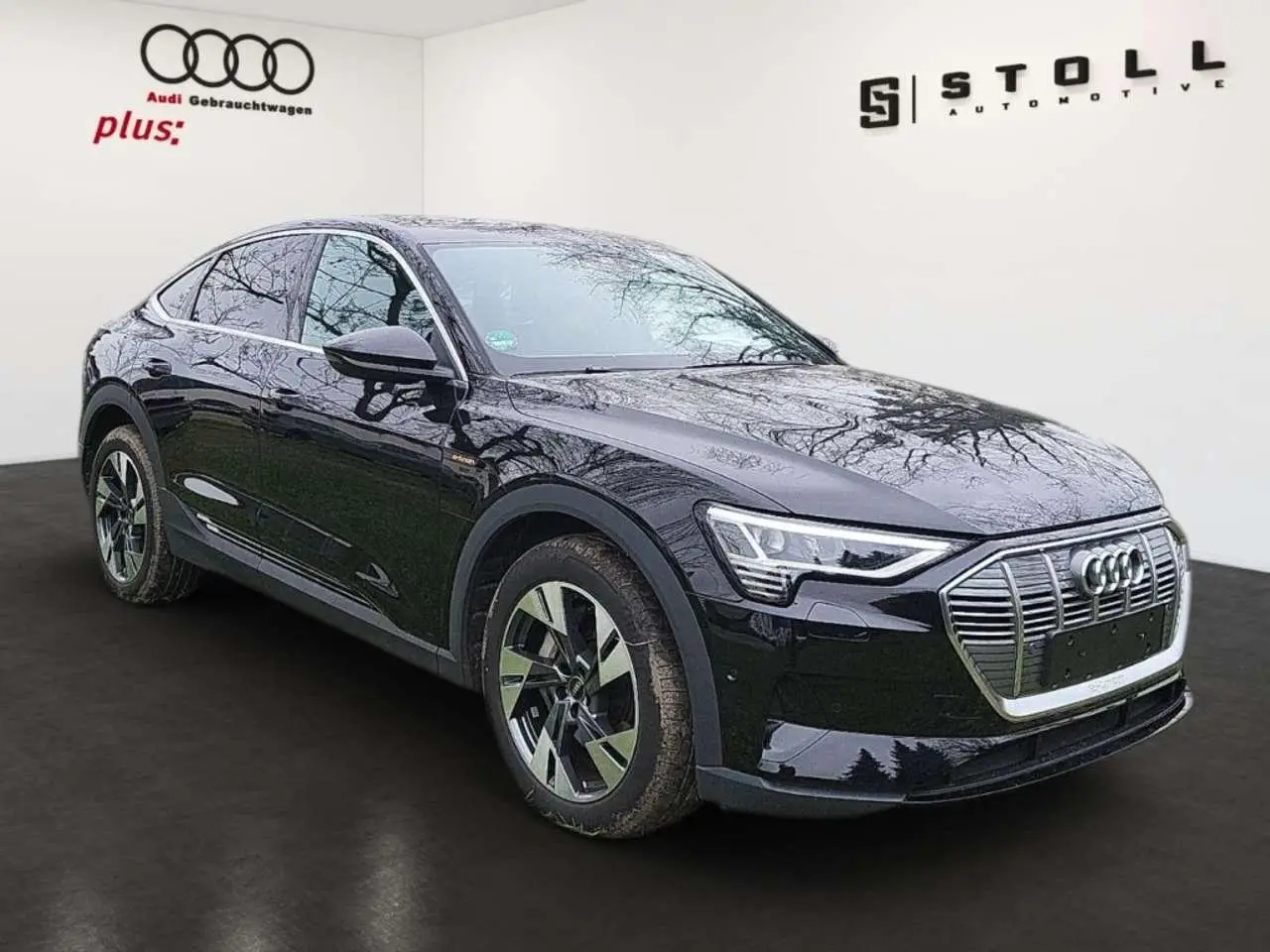 Photo 1 : Audi E-tron 2022 Électrique