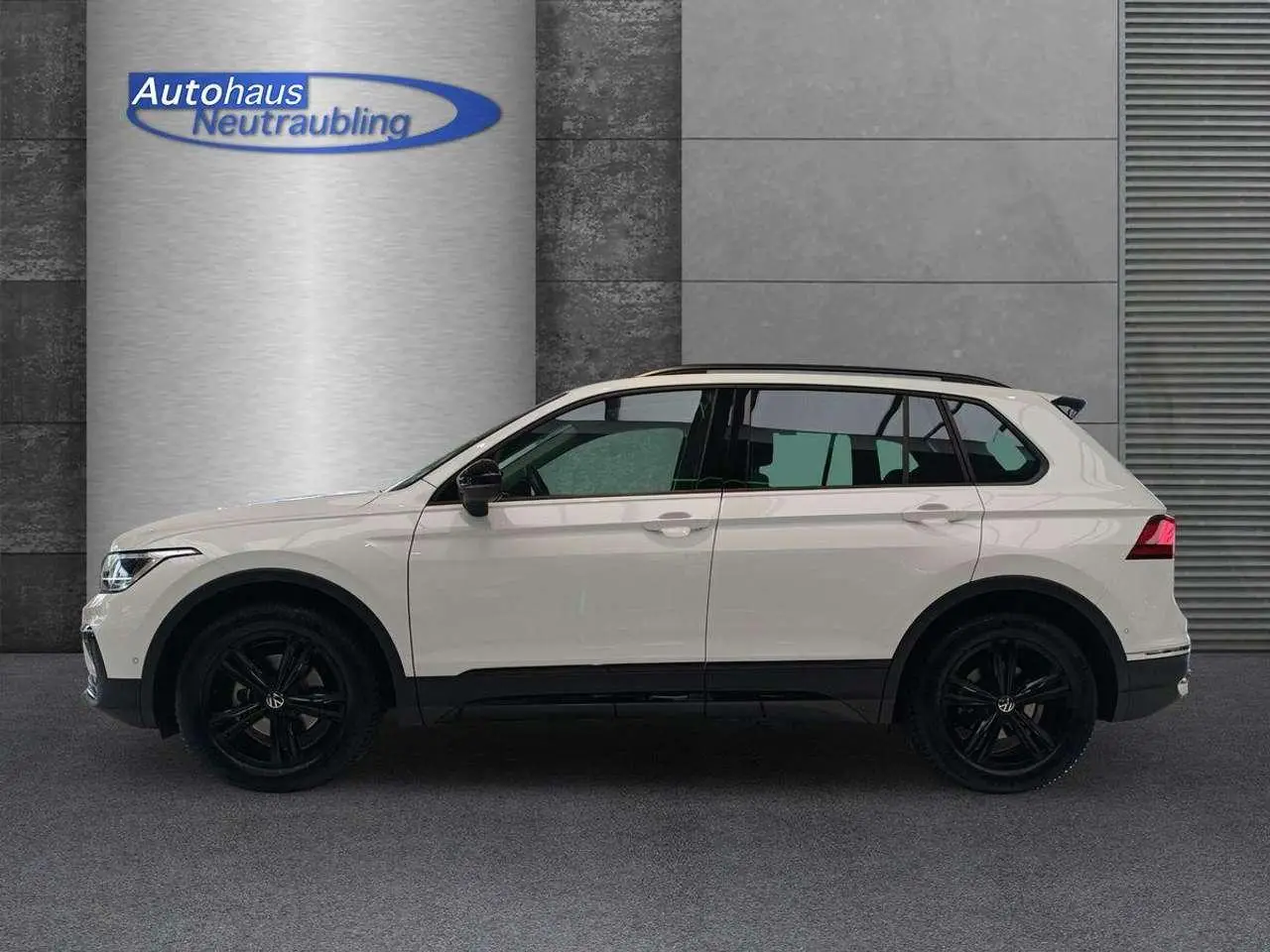 Photo 1 : Volkswagen Tiguan 2022 Petrol