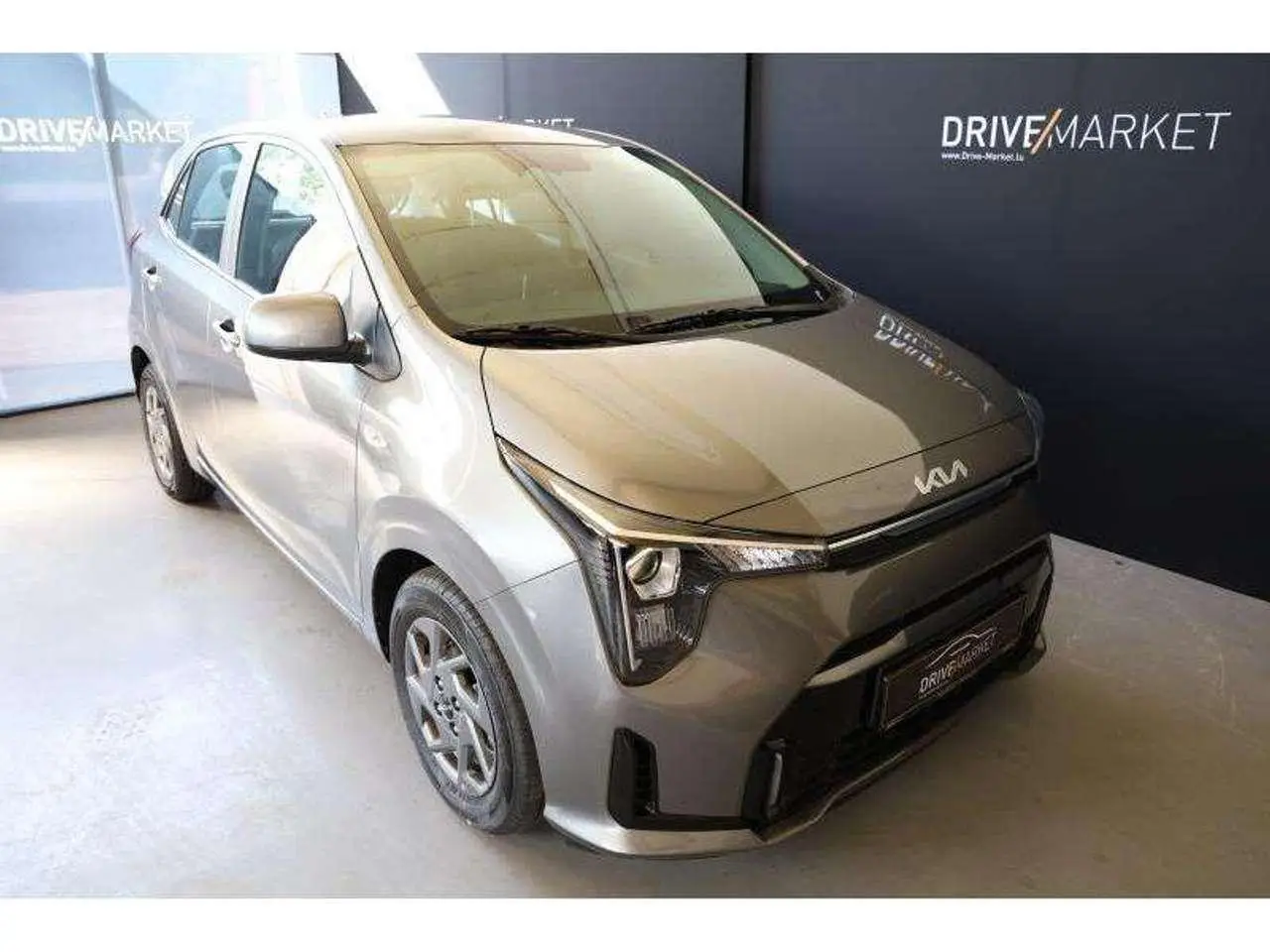 Photo 1 : Kia Picanto 2024 Petrol