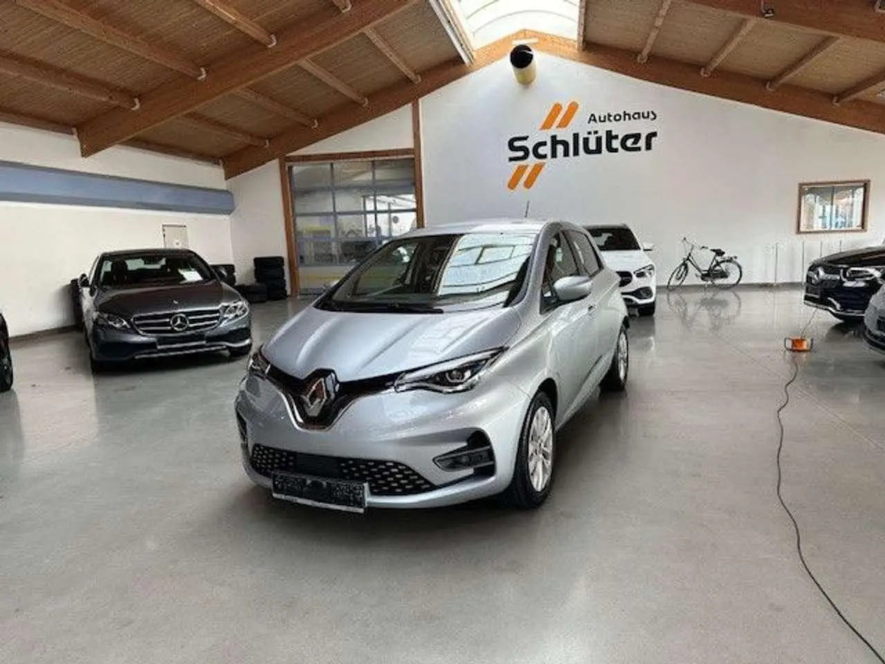 Photo 1 : Renault Zoe 2021 Electric