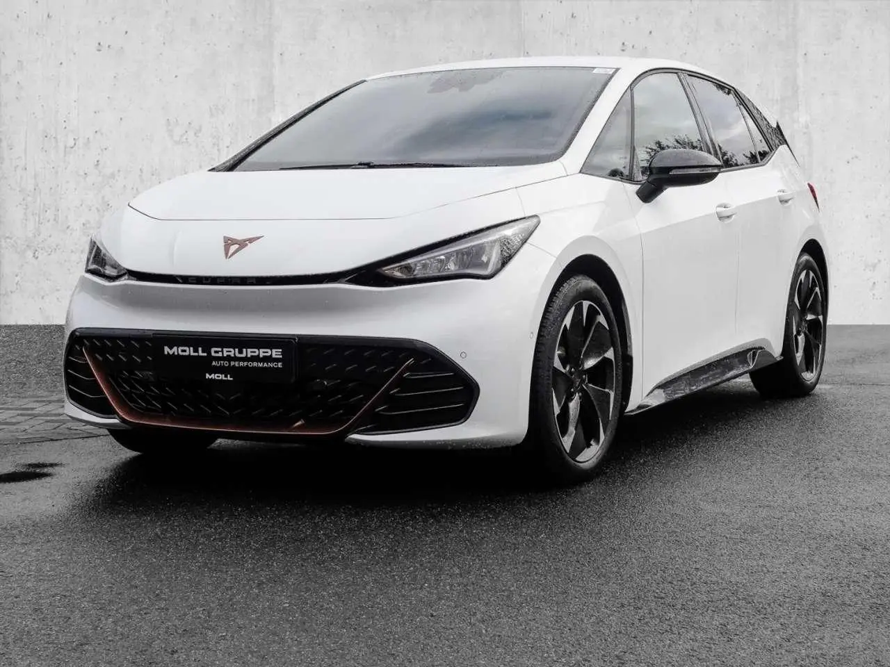 Photo 1 : Cupra Born 2023 Électrique