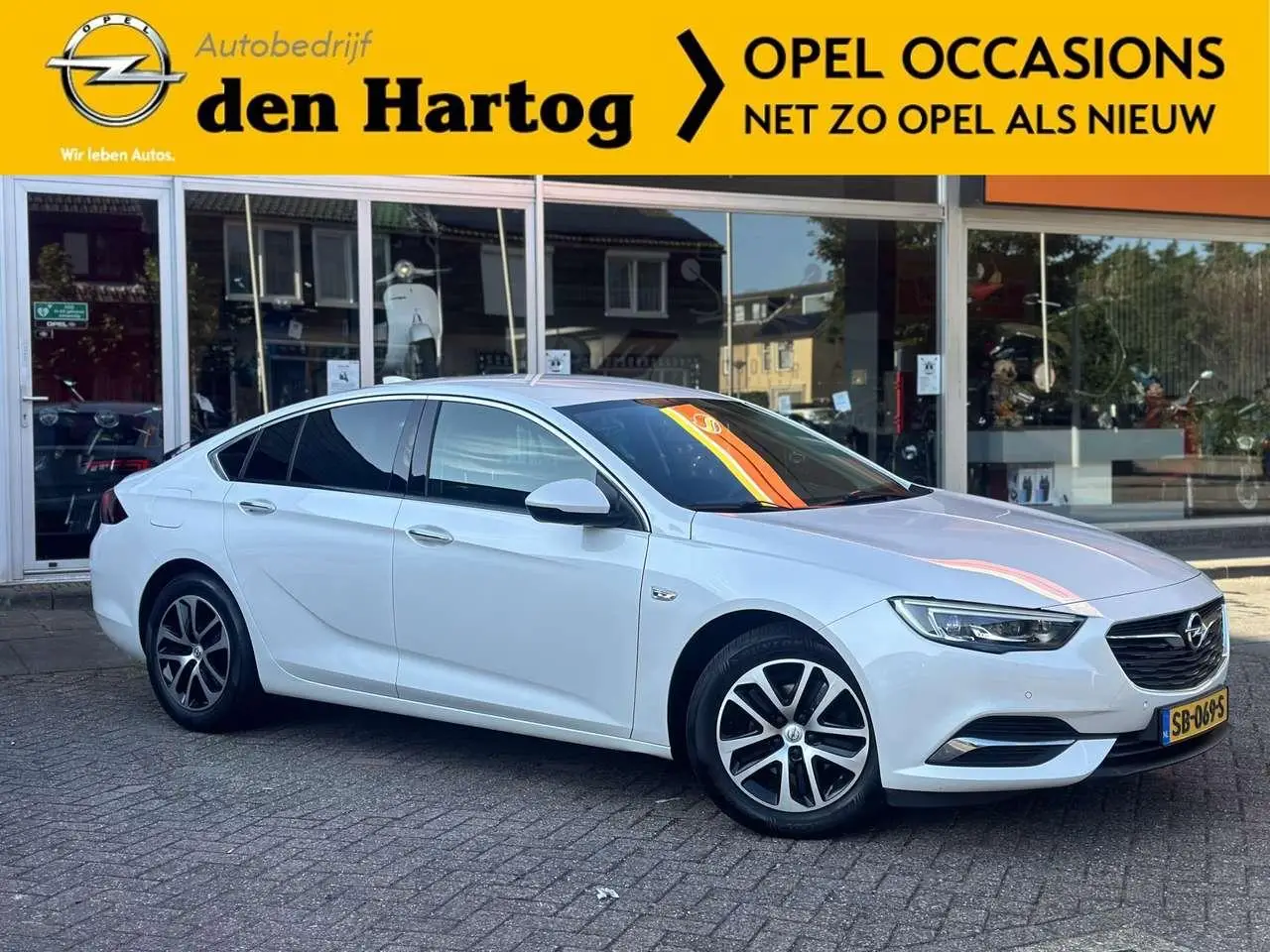 Photo 1 : Opel Insignia 2018 Essence